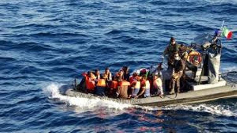 Durante un ejercicio rutinario agentes de vigilancia avistaron un barco donde abordaban inmigrantes haitianos, donde al menos se encontraban 4 menores/ Foto: Archivo