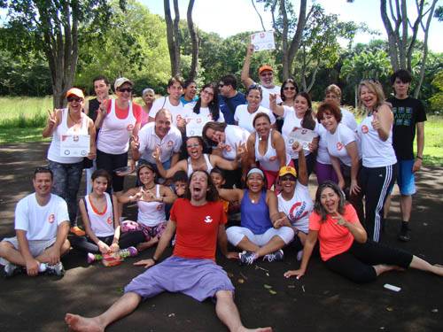Como cada año, Jesús Reggeti, único Maestro en Yoga de la Risa en Suramérica junto con el equipo de Venezuela Riendo ofrece el taller para formación de profesores en Yoga de la Risa