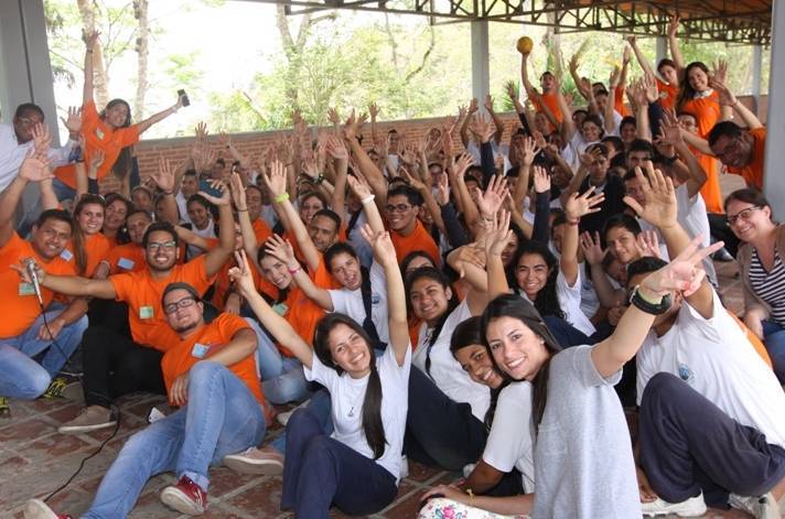 Los Voluntarios de la empresa realizaron el "Rally de los Valores" junto a los jóvenes de la unidad educativa ubicada en Filas de Mariche, estado Miranda