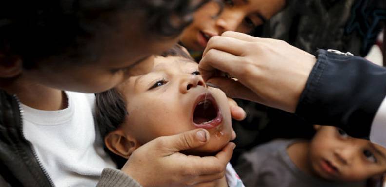 La enfermedad infecciosa poliomielitis produce un virus que podría propagarse en Guinea y Mali. La alerta se da después de que un niño guineano viajó al país vecino