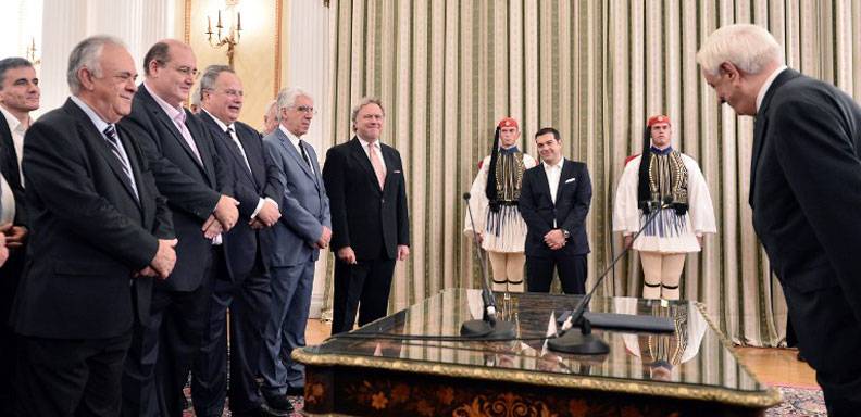 El nuevo gobierno de Tsipras prestó juramentación este miércoles /Foto: AFP