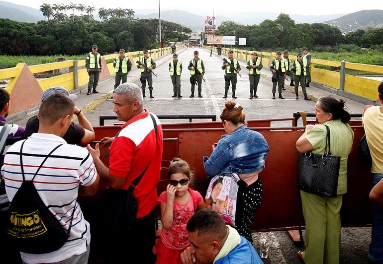 http://www.analitica.com/wp-content/uploads/2015/12/frontera-colombia-venezuela2-770x532.jpg
