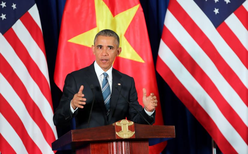 Obama precisó que esta decisión es "consecuencia de la completa normalización" de las relaciones entre ambos países después de décadas de esfuerzos