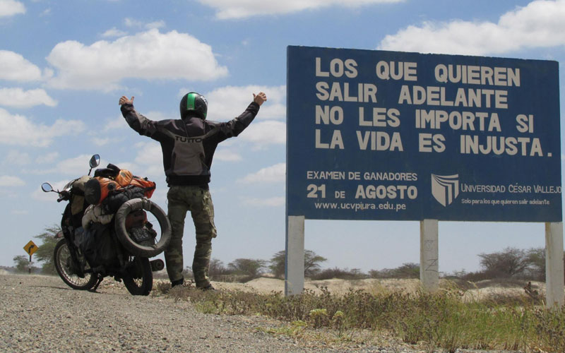 ‘Yago’ ofrece conferencia sobre experiencias de su viaje en moto por América