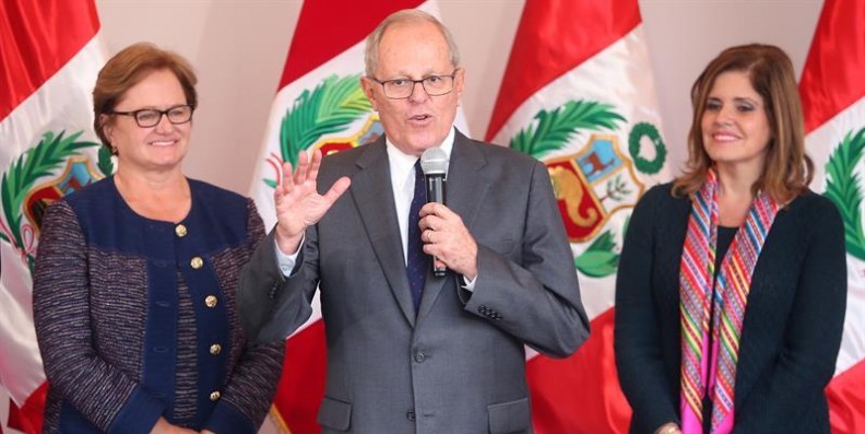 Pedro Pablo Kuczynski gana elecciones en Perú