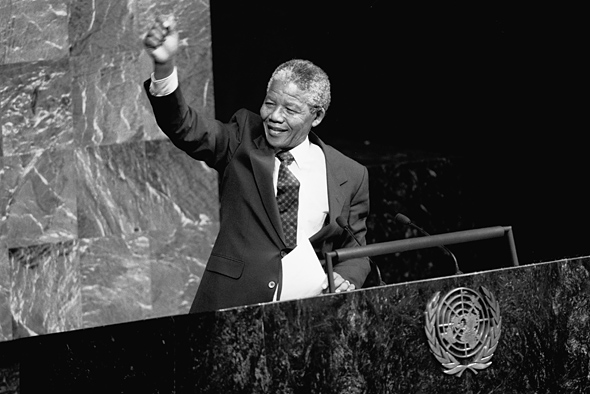 La ONU anima al mundo entero a dedicar 67 minutos a los servicios comunitarios, en conmemoración de los 67 años de vida del ex mandatario surafricano, Mandela/ Foto: Archivo