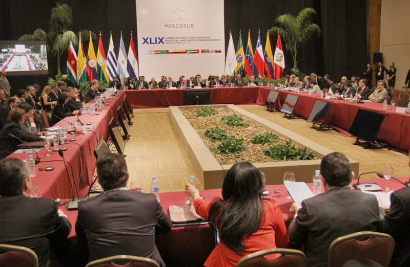 Los cancilleres de Paraguay, Argentina, Uruguay y Brasil adoptarán una resolución sobre la crisis creada en el Mercosur por Venezuela al asumir el mando del bloque