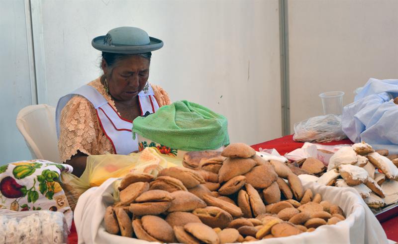 Con la voluntad de rescatar los saberes y sabores, la edición de Tambo este año incluyó el espacio "Calle Gourmet" para mostrar la cocina de los puestos callejeros de Tarija a todos los visitantes
