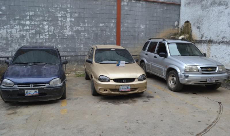 Policía de Miranda desmanteló “picadero” de vehículos en Los ... - Analítica.com