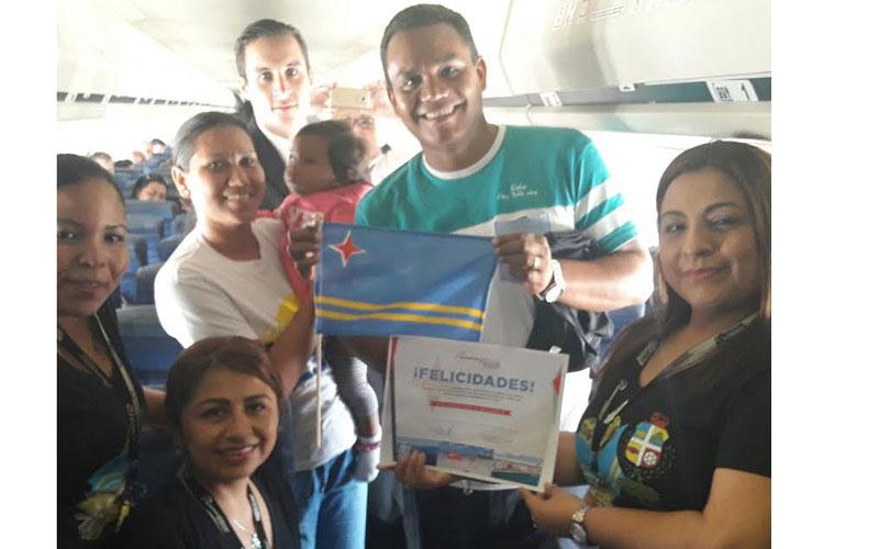 Aserca Airlines premió la fidelidad de sus pasajeros en el vuelo Aruba - Caracas