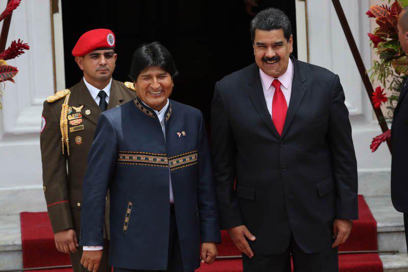 Evo Morales y Raúl Castro llegaron a Caracas para participar en Cumbre del Alba
