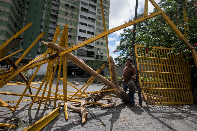 En fotos: Funcionarios causaron destrozos en las residencias Los Verdes