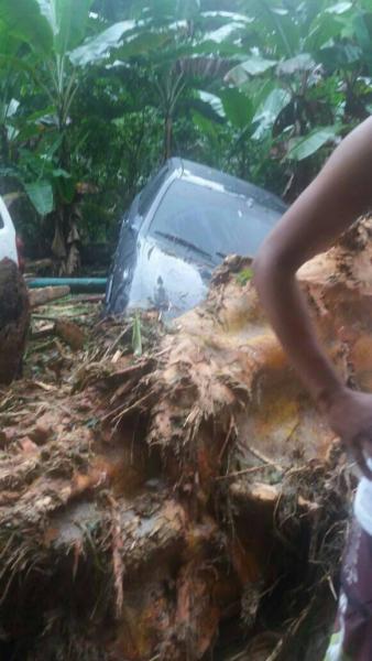  Fuertes precipitaciones dejan un fallecido y 15 personas desaparecidas 