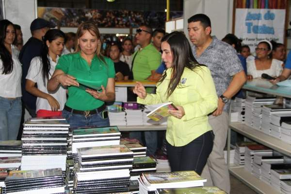 Feria de útiles escolares en Maracaibo