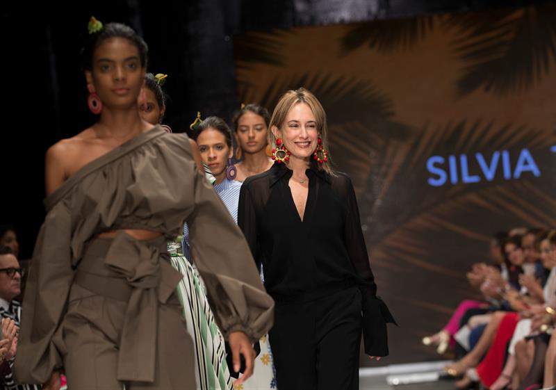 La colombiana Silvia Tcherassi, puso este fin de semana el punto final a la XII edición de Dominicana Moda, la cita más importante de esta industria en el país/ Foto: EFE