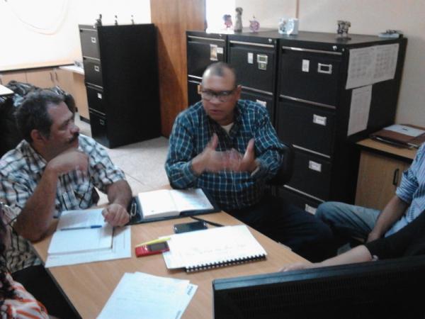 Oswaldo Espinoza y Dr. Ever Uzcategui durante el encuentro sostenido en la UPT Lara