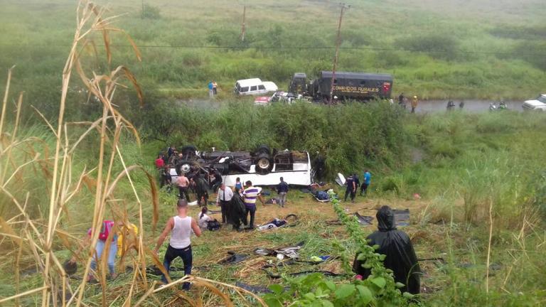 Nueve personas murieron en un accidente de tránsito en Calabozo