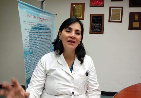 Estrella Uzcátegui, directora del HULA pidió al Ministerio de Salud entregar insumos y medicamentos