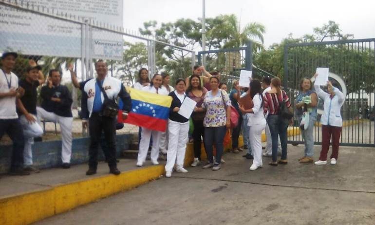 Â¡Se alzaron! Enfermeros de Caracas protestan y se unen al paro nacional