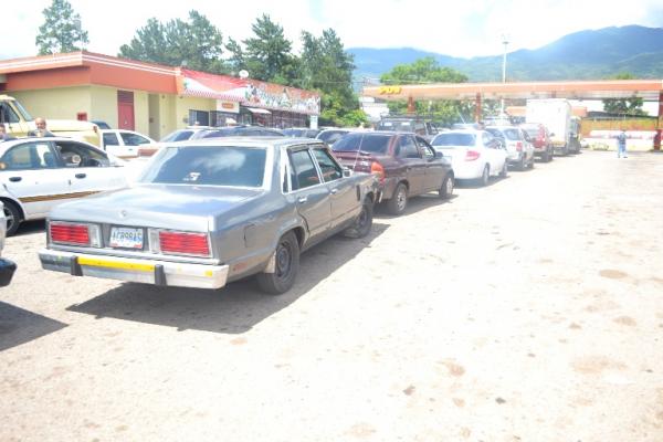 Crisis del combustible en Táchira se ha agravado