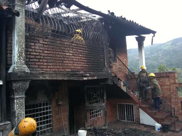 TÃ¡chira: Dos personas murieron en incendio de vivienda