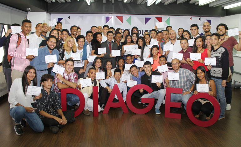 DIAGEO Venezuela y su programa "Aprendiendo para la Vida" gradúa a 111 estudiantes