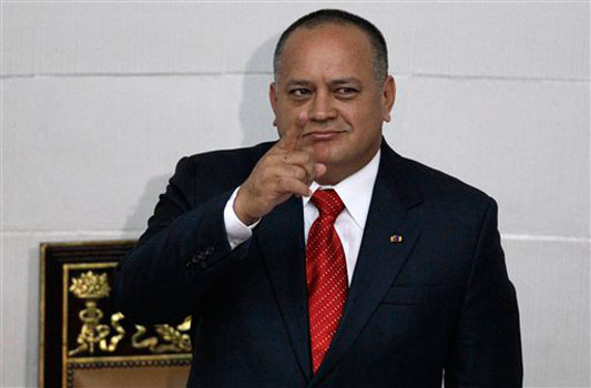Diosdado Cabello asegura que los usuarios de iPhone pueden ser espiados por el gobierno norteamericano