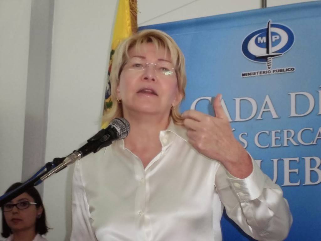 Luisa Ortega Díaz : “Hay que regular las redes sociales”