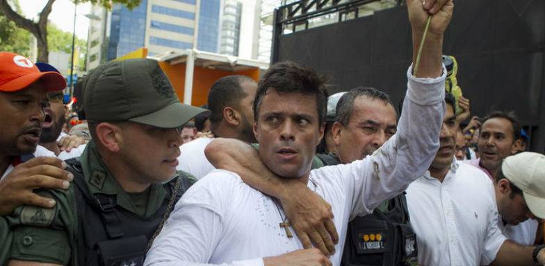 Leopoldo López espera sentencia