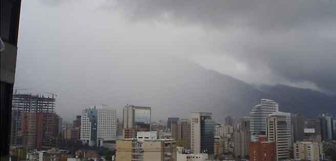 Lluvias sobre Caracas en la tarde y noche