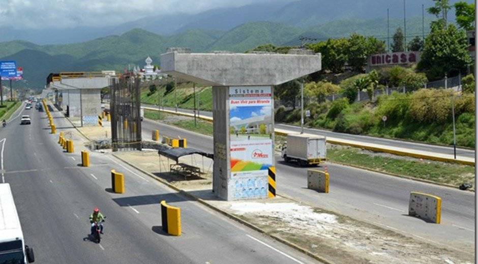El acceso por la avenida Intercomunal Guarenas - Guatire permanecerá restringido este martes desde las 9:00 am hasta las 3:00 pm