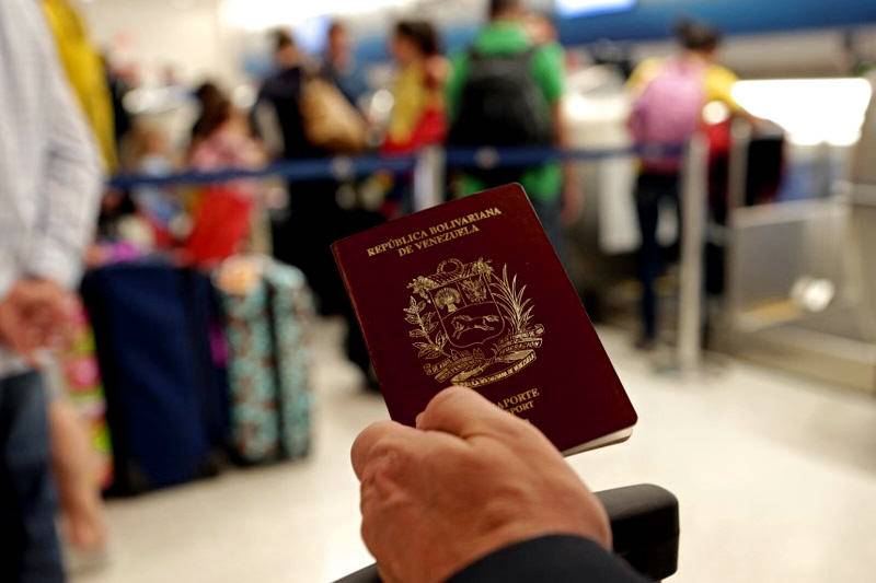 Viajeros con pasaportes