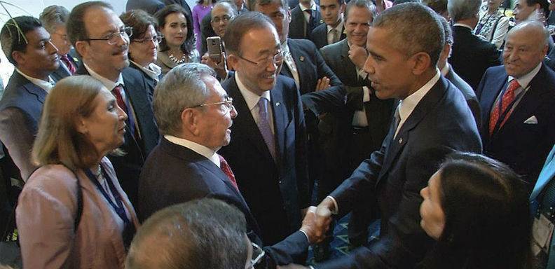 Obama y Castro conversaron en Panamá