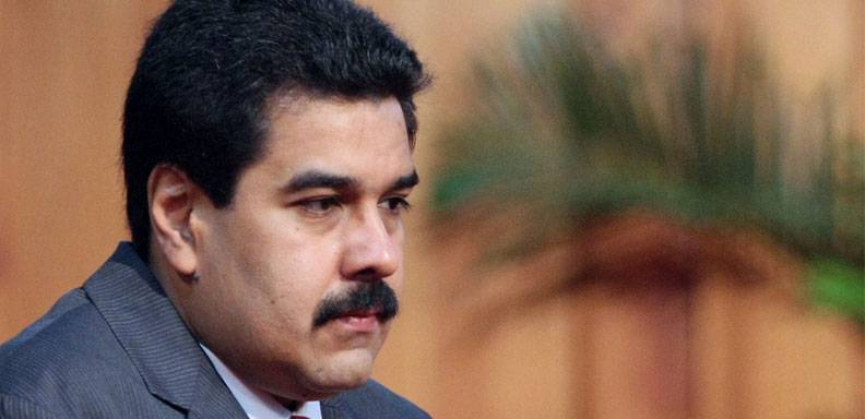 Datanalisis: 43,4% está de acuerdo en que Maduro termine su mandato en 2015
