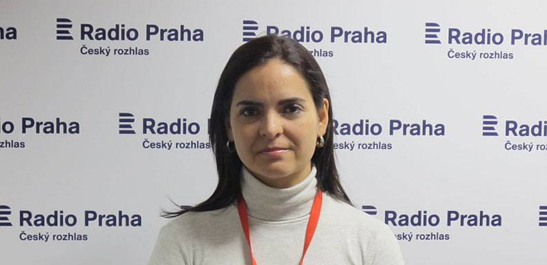 Tamara Sujú en Radio Praga
