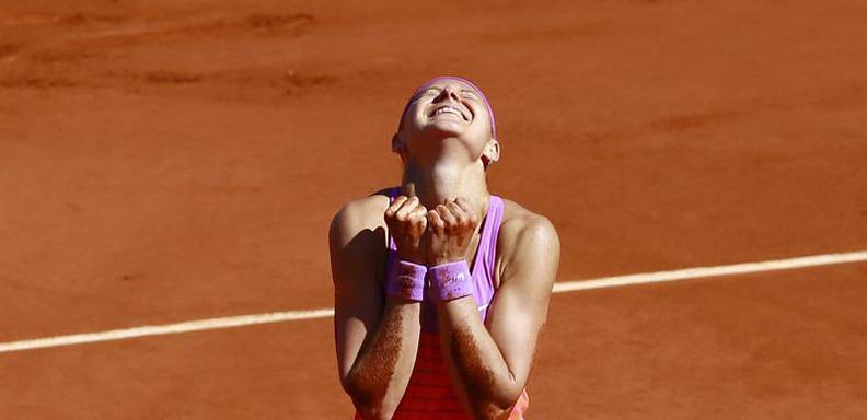 Lucie Safarova derrotó a Ana Ivanovic y avanzó a la Final del torneo de Roland Garros