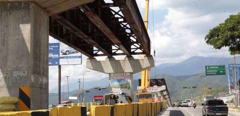Acceso vehicular en la Guarenas-Guatire permanecerá restringido