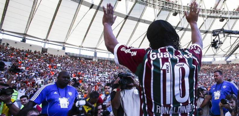 El Fluminense presentó a Ronaldinho este domingo/ Foto: EFE