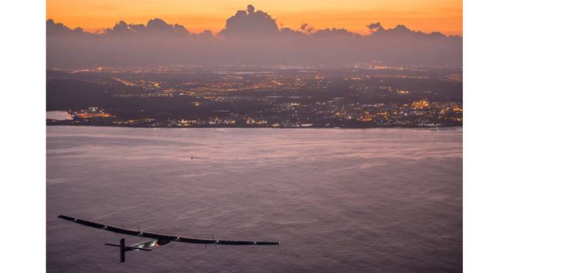 Omega celebra la llegada exitosa del Solar Impulse a Hawaii. Esta hazaña estaba considerada como la misión más difícil