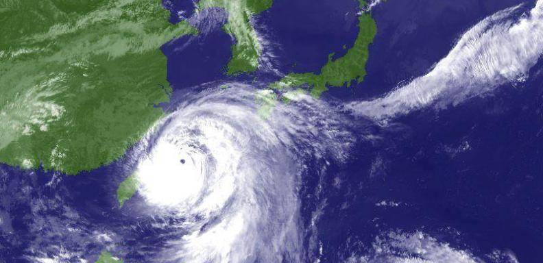 El tifón Chan Tom dejó la costa este de China sin víctimas