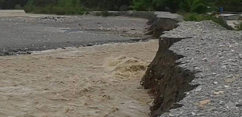 Gobernacion atiende situación de desbordamiento de Río Boconó/ Foto: Twitter