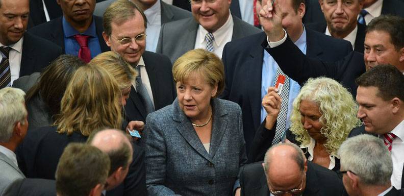 Alemania aprueba tercer rescate de Grecia