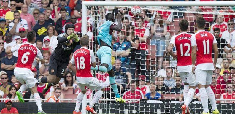 El Arsenal se estrelló contra el West Ham 2-0/ Foto: EFE