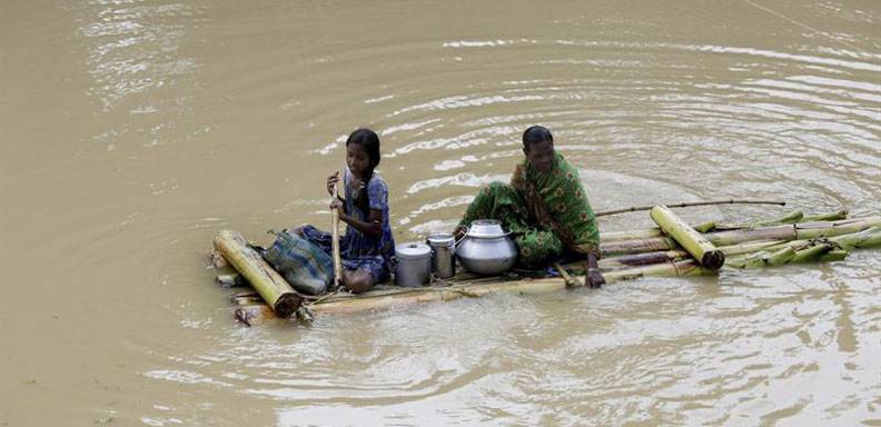 Tras inundaciones 88.000 personas son alojadas en campamentos de emergencia, mientras que al menos 430 aldeas permanecen sumergidas según el reporte de ASDMA/ Foto: EFE