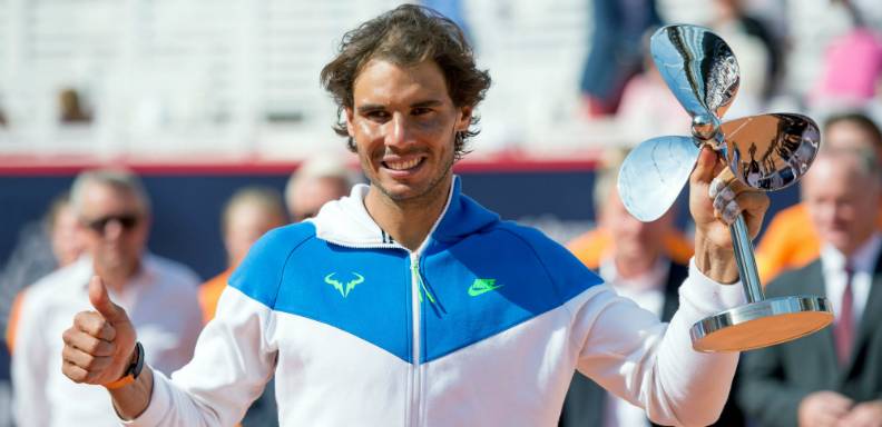 El español Rafael Nadal ganó en Hamburgo y consiguió su título número 47 sobre tierra, más que nadie en la historia