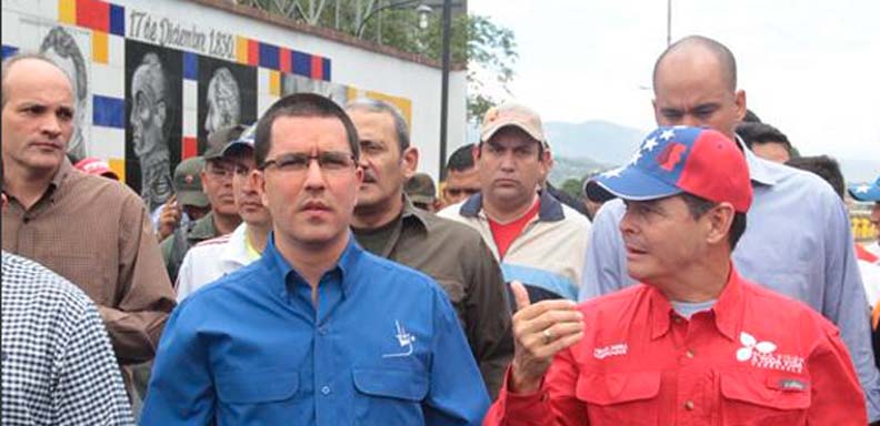 Gobernador Vielma Mora recorrió la frontera con el Vicepresidente Arreaza