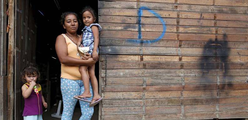En Venezuela hay 299 niños con uno o dos padres en Colombia