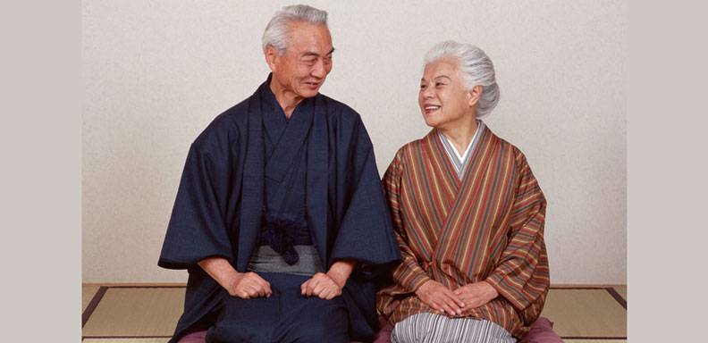 El gobierno japonés estudia posibilidad de dar regalos menos costosos a sus centenarios/ Foto: taringa.net