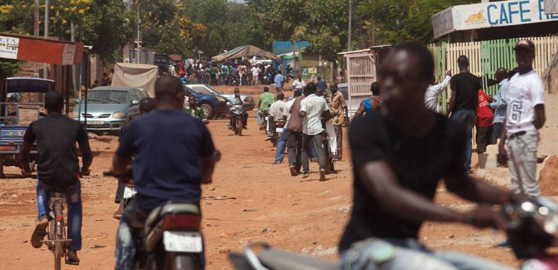 Golpe de estado en Burkina Faso deja un muerto y decenas de heridos