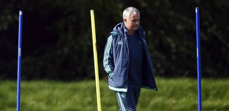 José Mourinho, entrenador del Chelsea, adelantó que saludará mañana al meta del Oporto Íker Casillas, con el que mantuvo una tensa relación en el Madrid